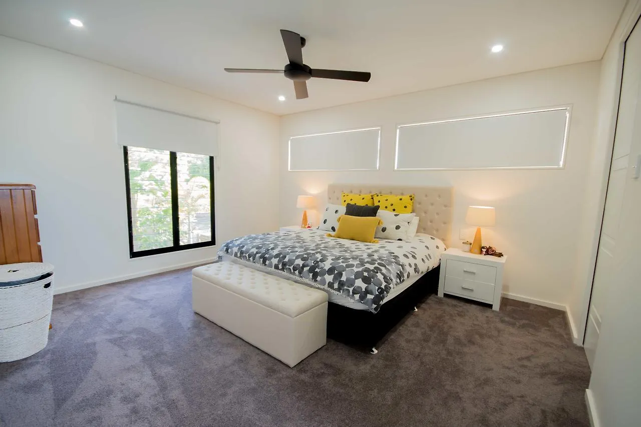 Beautiful Modern Luxury Villa Townsville