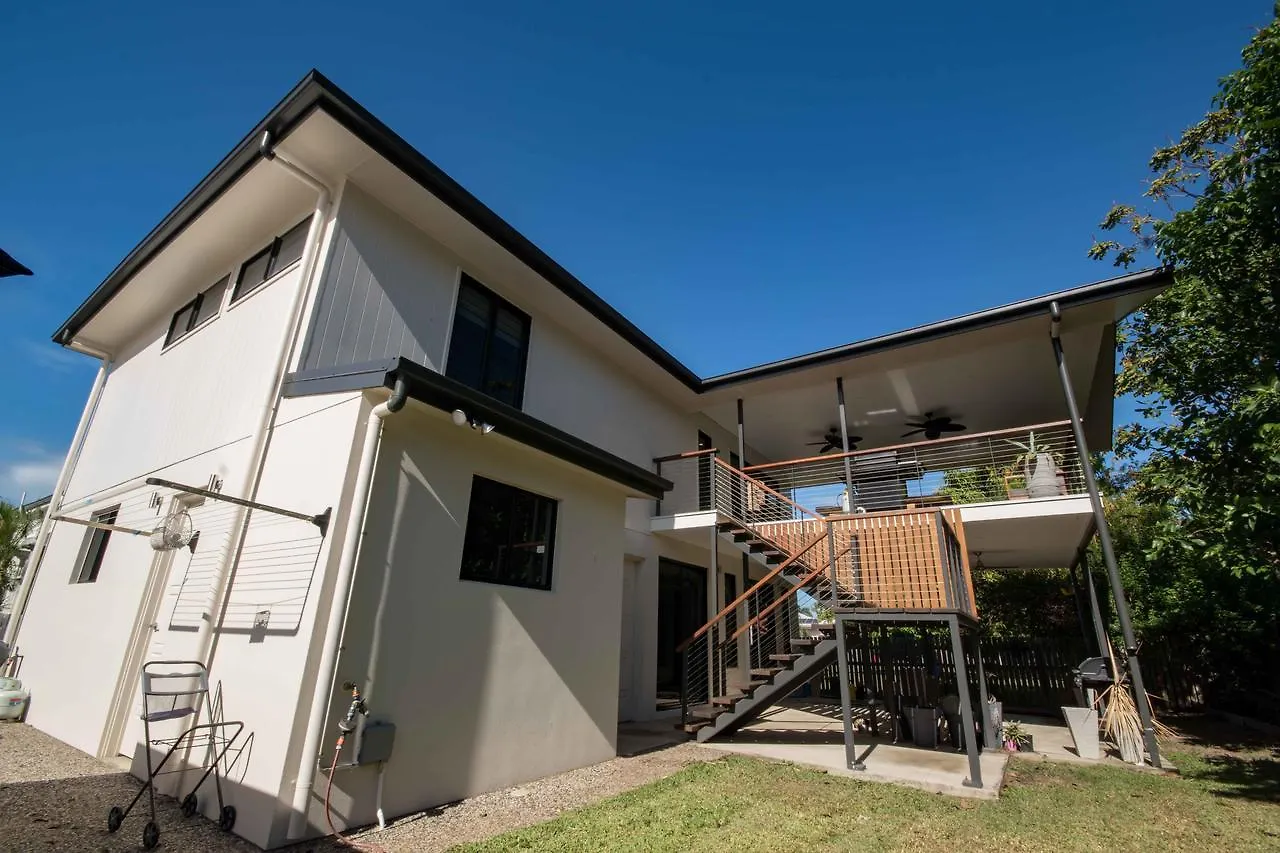 Beautiful Modern Luxury Villa Townsville